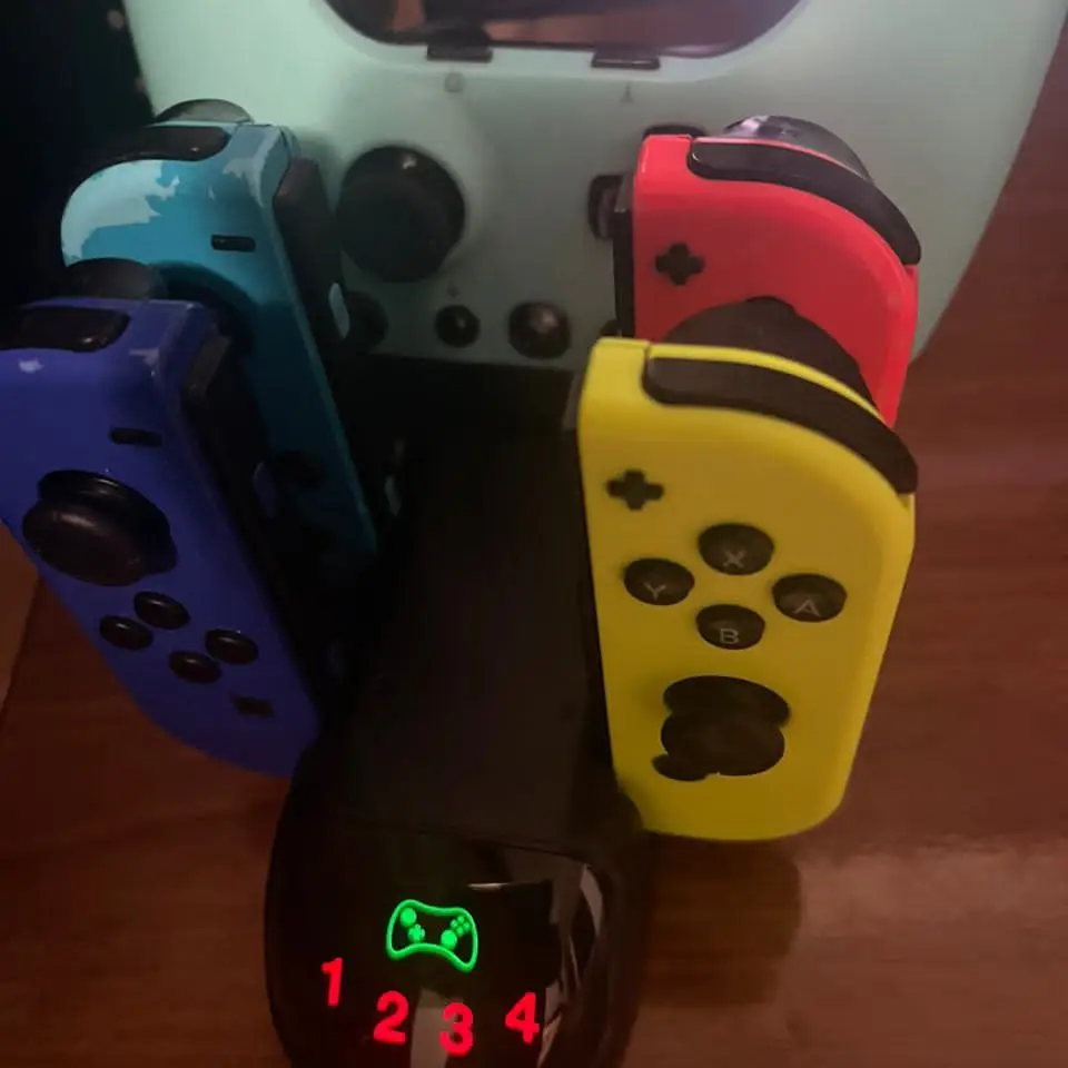 Base de Carga de JoyCons + Mando Pro's photo #8