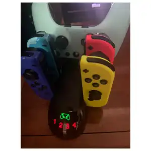 Base de Carga de JoyCons + Mando Pro miniatura 9